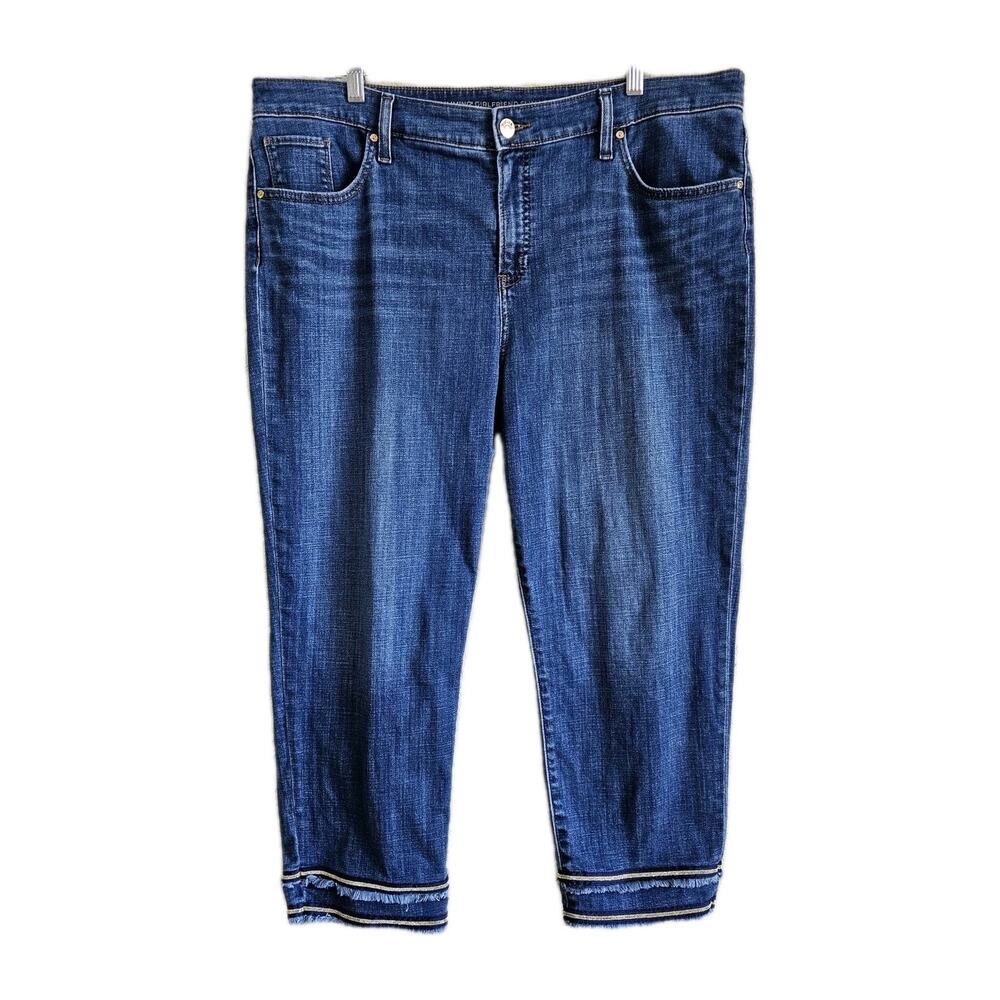 CHICO'S 2.5 Women's 14 Jeans Cropped So Slimming Girlfriend Fringe Hem 38 x 24